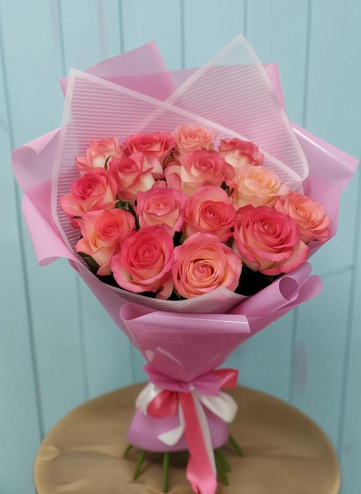 Букет 15 Розовых роз Равель в Никольске
