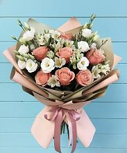 Букет цветов из:  Розы, Альстромерии и Лизиантусы #REPLACE_PRED# Никольске