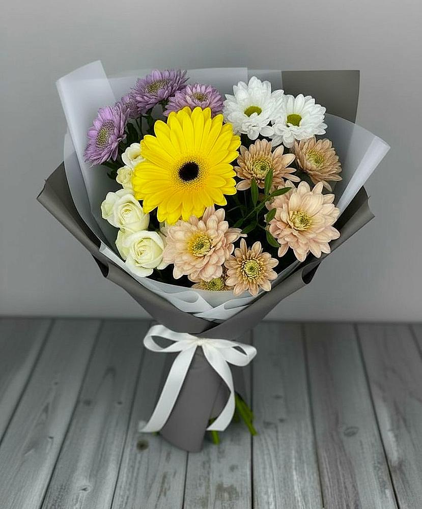 Букет цветов из: Розы, Герберы и Хризантемы в Никольске