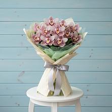 Букет цветов из:  Орхидеи и Розы #REPLACE_PRED# Никольске