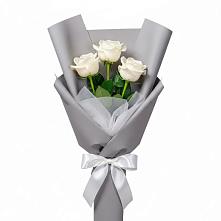 Букет 3 белые розы в Никольске