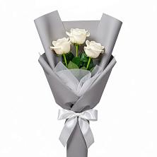 Букет 3 белые розы в Никольске