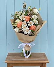 Букет цветов из:  Альстромерии, Лизиантусы, Розы и Хризантемы #REPLACE_PRED# Никольске