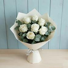 Букет Белые розы в Эвкалипте в Никольске